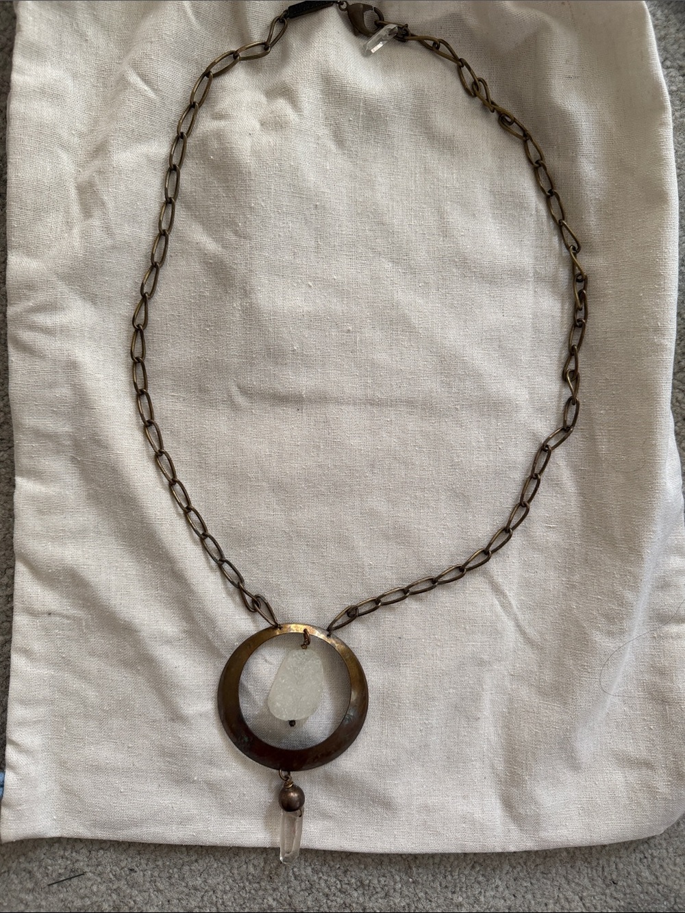 Vintage-Inspired Brown and Clear Pendant Necklace